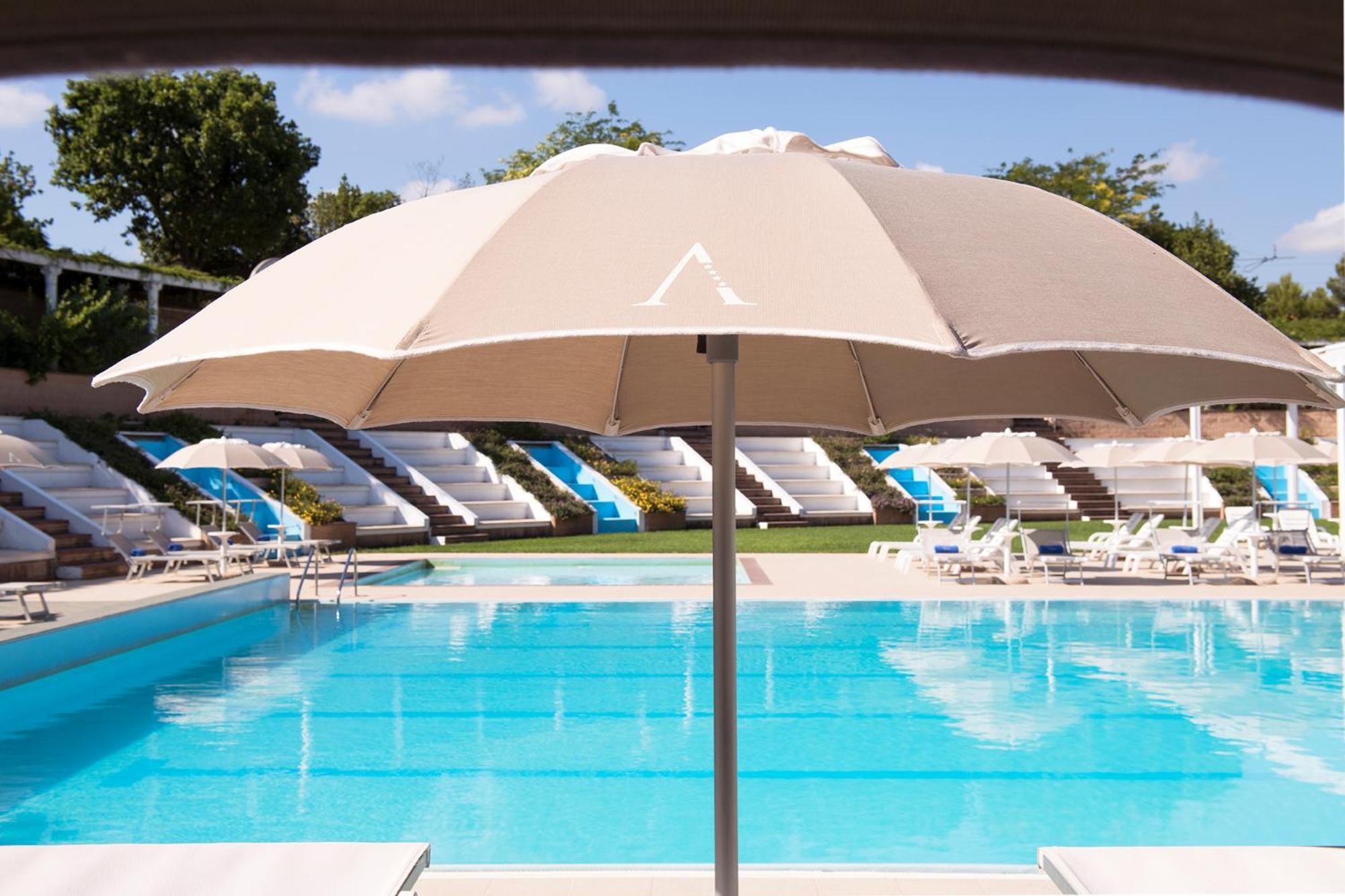 D'Aragona Lifestyle Hotel 콘베르사노 외부 사진