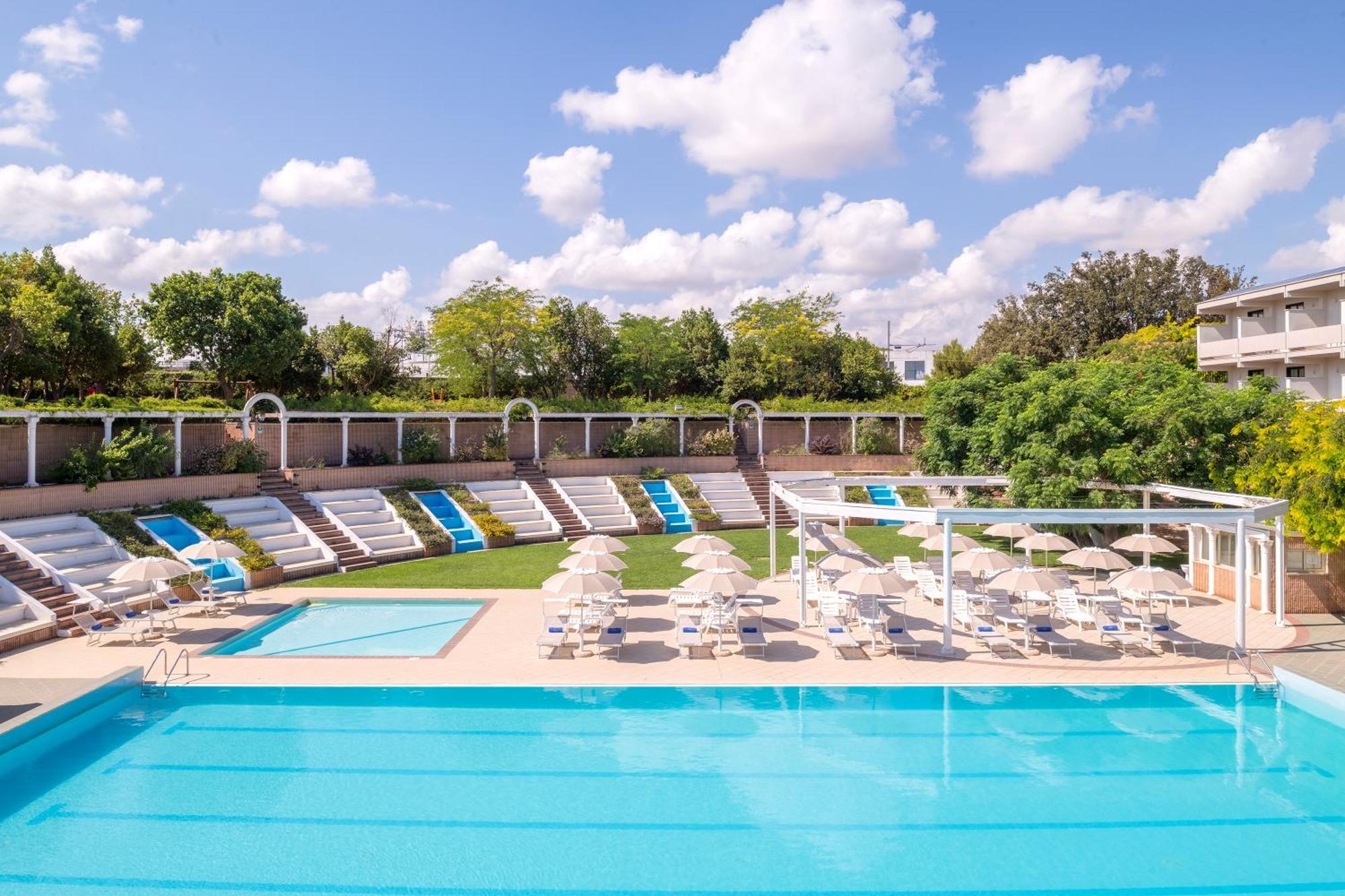 D'Aragona Lifestyle Hotel 콘베르사노 외부 사진